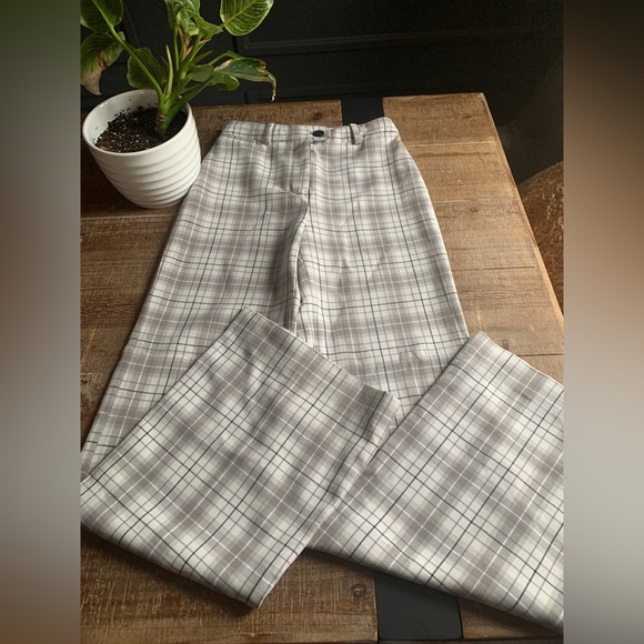 COPY - ARITZIA WILFRED FRANCESCA CHECK PANT - Picture 9 of 9